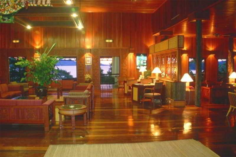 Aiman Batang Ai Resort & Retreat Lubok Antu Exteriör bild